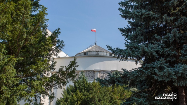 Sejm po pierwszym czytaniu skierował do prac w komisji finansów publicznych projekt ustawy, która między innymi wydłuża do końca bieżącego roku tarczę antyinflacyjną.