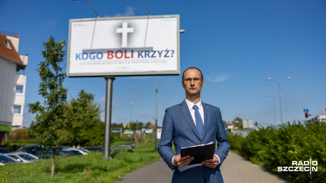 W obronie krzyża i przeciwko manipulacjom, czyli nowa kampania bilbordowa w Szczecinie.