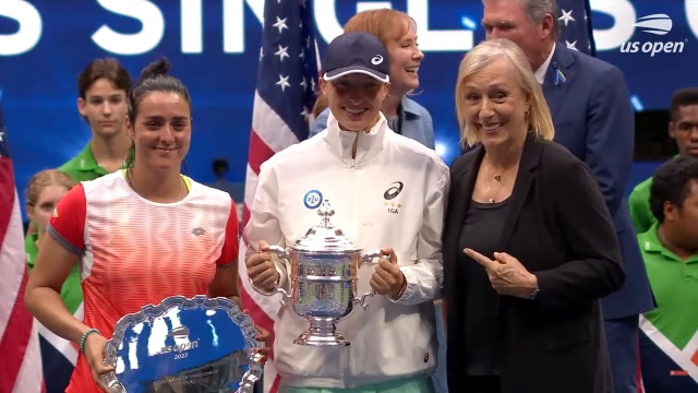 Iga Świątek mistrzynią wielkoszlemowego US Open. W finale nasze tenisistka w dwóch setach pokonała Tunezyjkę Ons Jabeur 6:2, 7:6. To największy sukces polskiego tenisa odniesiony w historii tego turnieju.