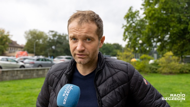 Z każdym rokiem stoi się coraz dłużej w korkach, ponieważ trwają ciągłe remonty, a na drogach jest coraz więcej samochodów.