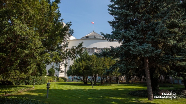 Podczas rozpoczynającego się w środę trzydniowego posiedzenia Sejmu, posłowie zajmą się między innymi rządowym projektem nowelizacji ustawy o podatku dochodowym od osób prawnych.