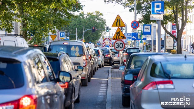 Szczeciński ZWiK częściowo zablokował dziś główne skrzyżowanie przy szczecińskim Turzynie.