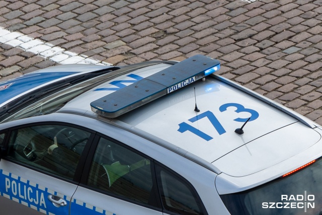 16-latek ukradł auto, ale wpadł w ręce policjantów. Do zdarzenia doszło w miejscowości Smardzko.