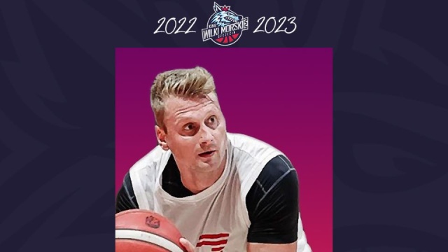King Szczecin wzmacnia skład po porażce ze Stalą Ostrów Wielkopolski na inaugurację Energa Basket Ligi. Nowym koszykarzem Wilków Morskich został Mateusz Kostrzewski.