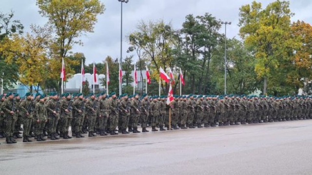 Wicepremier, minister obrony narodowej Mariusz Błaszczak podkreśla, że państwo stworzyło warunki do kształcenia żołnierzy i rozwoju Wojska Polskiego.