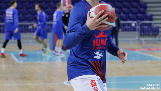 Koszykarze Kinga walczyć dziś będą o pierwsze zwycięstwo w rozgrywkach o mistrzostwo Polski.