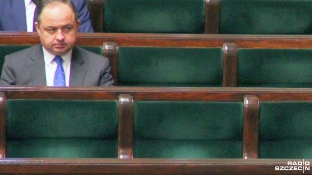 Minister do spraw Unii Europejskiej Konrad Szymański odchodzi ze stanowiska.
