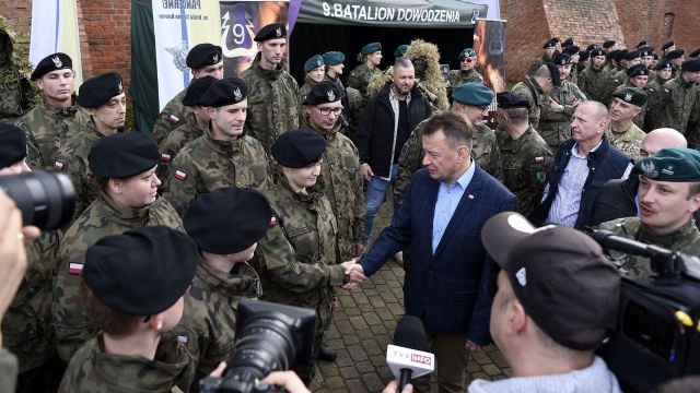 Szef MON, wicepremier Mariusz Błaszczak ogłosił podczas pikniku wojskowego w Braniewie, że stacjonująca tam 9. Brygada Kawalerii Pancernej już niedługo wymieni stare czołgi na nowoczesne K2.