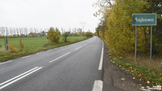 Mieszkańcy podszczecińskiej Ostoi walczą o chodnik. Zebrali już ponad 300 podpisów.