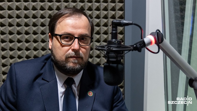 Kilka tysięcy kontroli więcej w całej Polsce, także tysiące potwierdzonych zgłoszeń o zanieczyszczaniu środowiska.