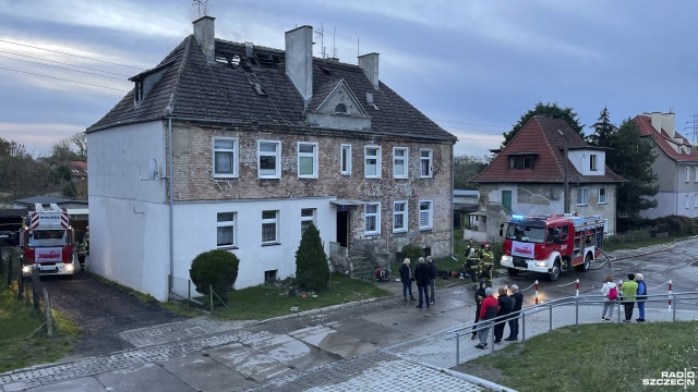 Jedna osoba zginęła w pożarze domu wielorodzinnego w Podjuchach.