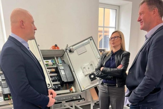Powstanie nowa hala produkcyjna, firma zakupi też specjalistyczne oprzyrządowanie do produkcji wind - Intec Poland ze Złocieńca sięga po unijne fundusze.