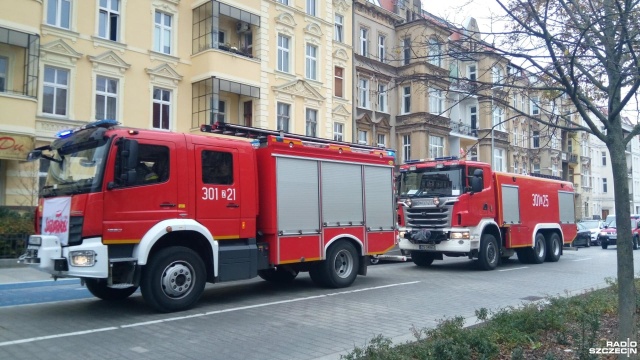 Pożar w kamienicy w al. Jana Pawła II w Szczecinie.