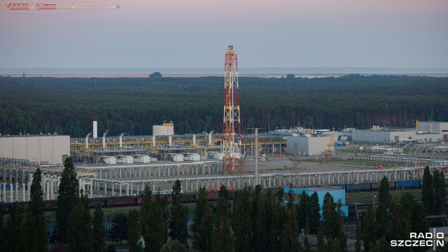 Liczba dostaw LNG do gazoportu w Świnoujściu wzrosła o prawie 70 procent - poinformowało Polskie Górnictwo Naftowe i Gazownictwo. Spółka, która należy do Grupy Orlen, odebrała pięćdziesiątą dostawę skroplonego gazu ziemnego dostarczoną w tym roku.