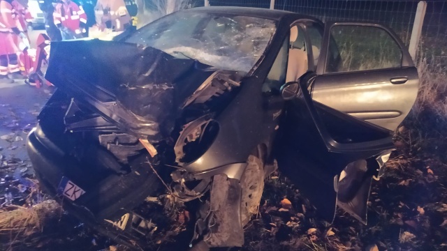 Jedna osoba zginęła w wypadku, do którego doszło dziś w nocy w okolicach miejscowości Dobrowo.