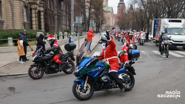 Przygotowali ponad 500 paczek dla dzieci z domów dziecka - Motomikołaje znów niosą pomoc.