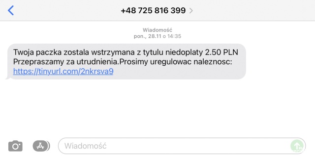 Grudzień to miesiąc wysyłania i odbierania paczek. Były prezenty na Mikołajki, teraz jest fala przesyłek związana z prezentami świątecznymi. Policja apeluje o ostrożność, bo bardzo dużo osób otrzymuje smsy o rzekomej, niewielkiej niedopłacie za przesyłkę.