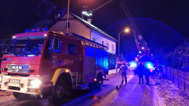 Każdego dnia w regionie dochodzi do nawet kilkunastu pożarów przewodów kominowych. Ruszył sezon grzewczy, a co za tym idzie pracowity czas dla strażaków.