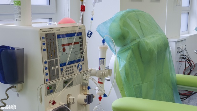 Świnoujście poszuka operatora, który będzie prowadził Stację Dializ w kurorcie. Władze miasta nie poddają się w znalezieniu rozwiązania braku opieki dla pacjentów dializowanych.