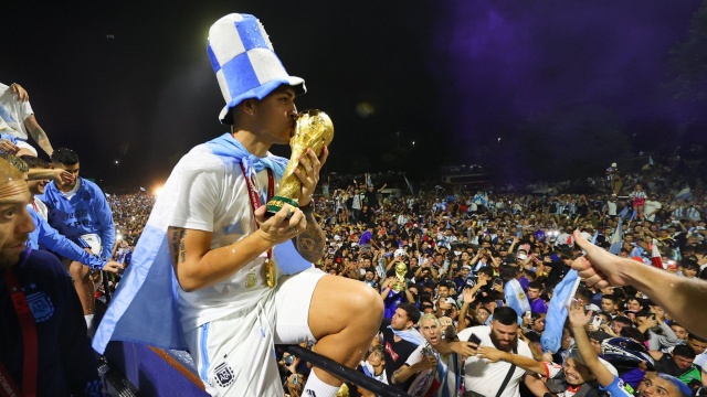 Piłkarska reprezentacja Argentyny wróciła do kraju po wywalczeniu mistrzostwa świata.
