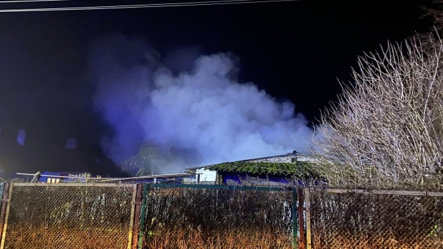 Pożar budynku gospodarczego w Benicach, w powiecie kamieńskim.