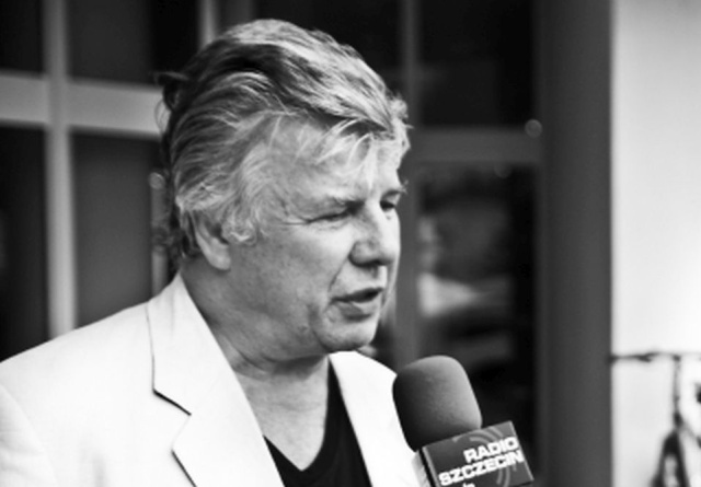 Nie żyje Emilian Kamiński. Wybitny aktor i reżyser teatralny, filmowy, musicalowy i dubbingowy, wokalista i pisarz, założyciel Fundacji Atut i Teatru Kamienica. Miał 70 lat. O śmierci dyrektora poinformował Teatr Kamienica na swojej stronie internetowej.