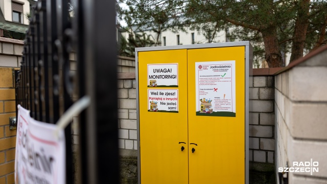 Jadłodzielnia w Dąbiu wypełnia się jedzeniem i miłością [WIDEO, ZDJĘCIA]