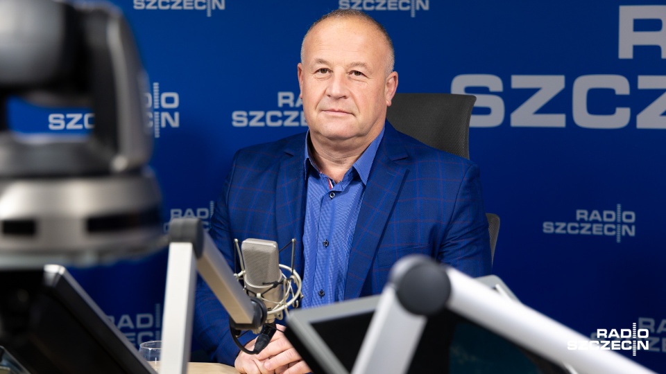 O obniżce podatku PIT mówił poseł Prawa i Sprawiedliwości, Artur Szałabawka. Fot. Robert Stachnik [Radio Szczecin]