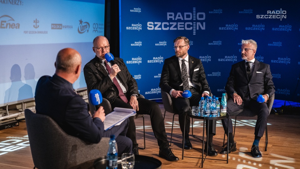 Debata "Silne Pomorze Zachodnie polską racją stanu" w ramach obchodów 12. rocznicy katastrofy smoleńskiej. Fot. Mateusz Papke [Radio Szczecin]