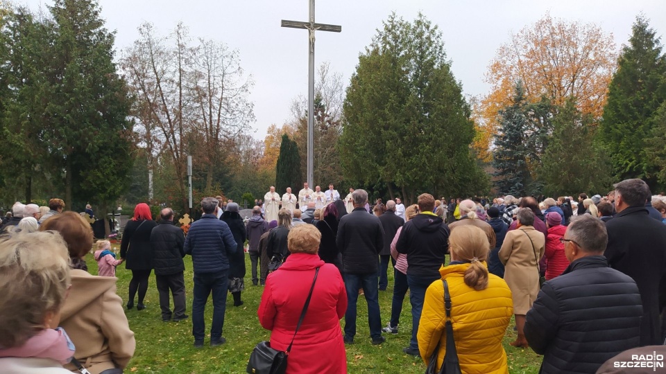 Cmentarz komunalny w Stargardzie. Fot. Kacper Narodzonek [Radio Szczecin]