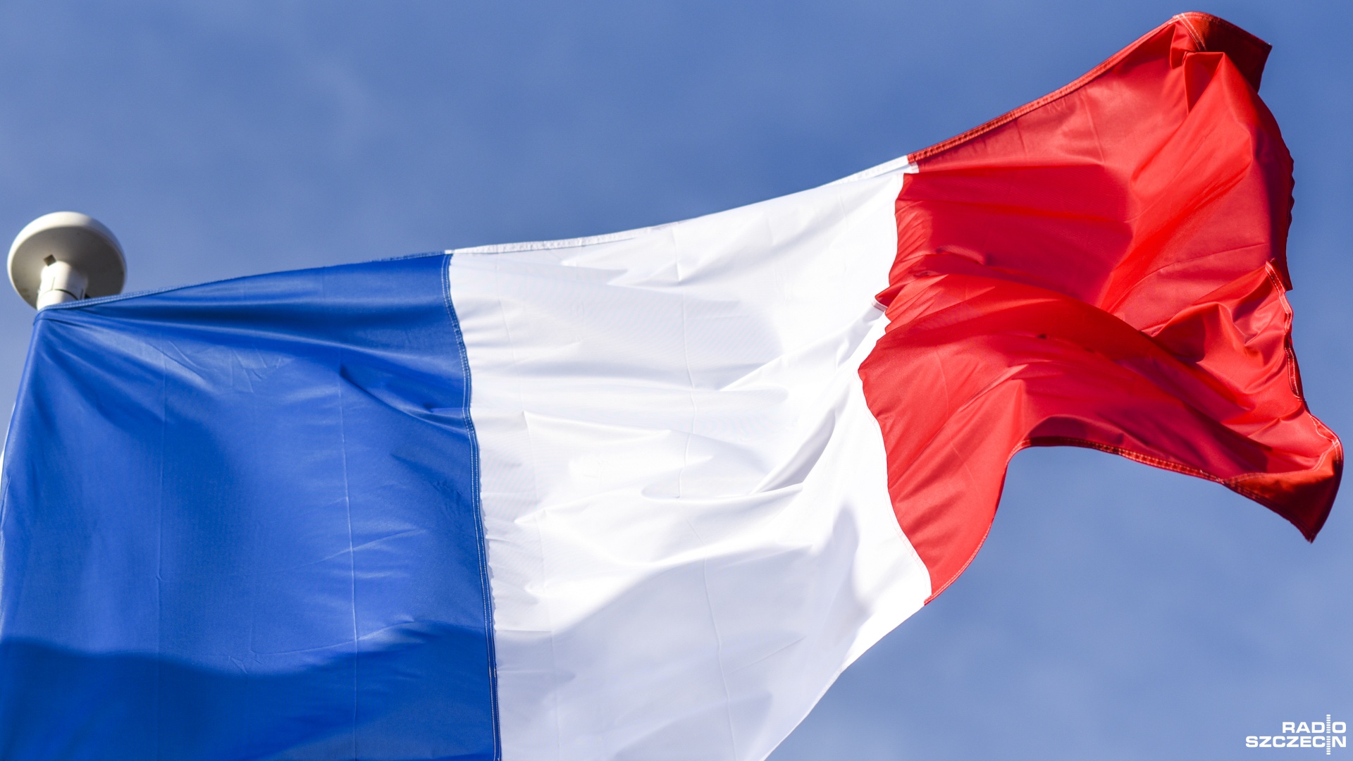 Francuski rząd obronił się przed wotum nieufności