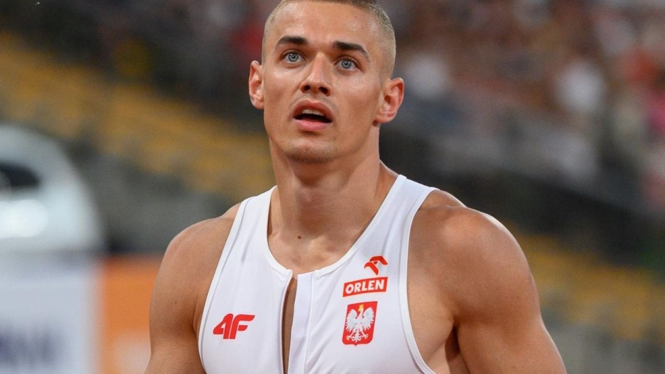 Przemysław Słowikowski z MKL-u Szczecin został powołany do reprezentacji Polski na światowe zawody lekkoatletycznych sztafet na Bahamach.