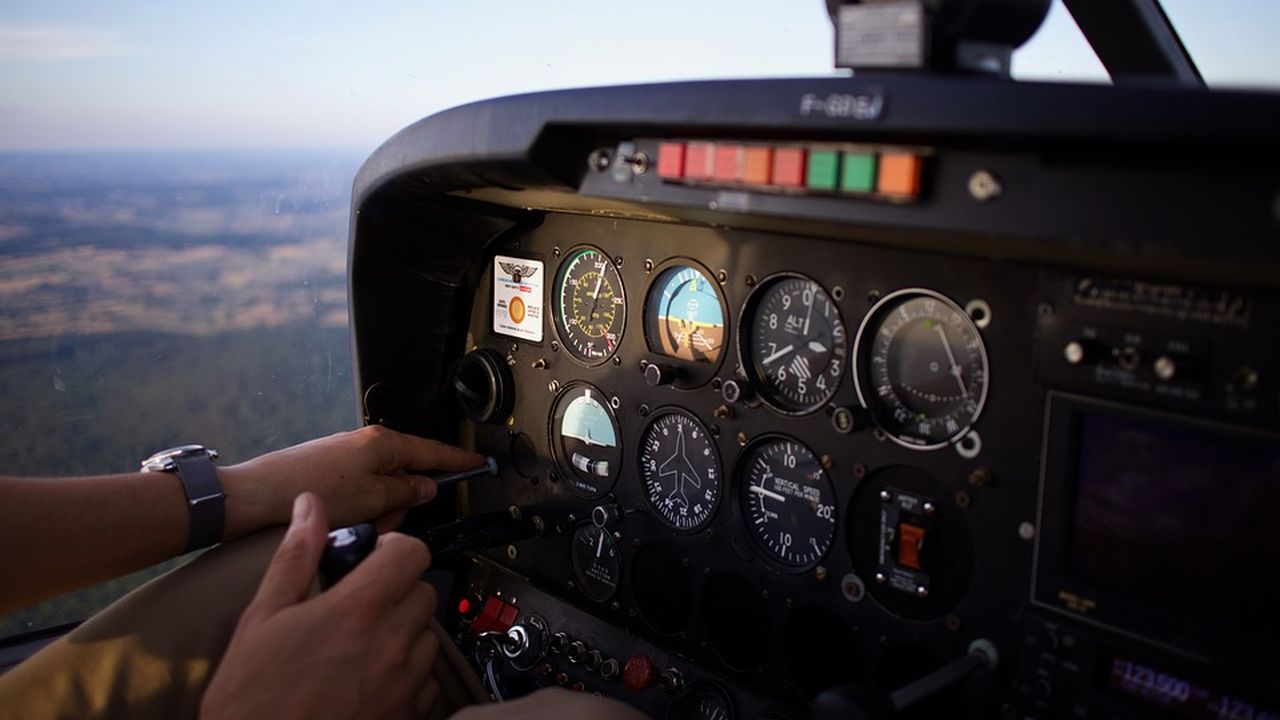 Grecja weźmie udział w szkoleniu ukraińskich pilotów na myśliwcach F-16 - poinformował prezydent Ukrainy Wołodymyr Zełenski podczas wizyty w Atenach.
