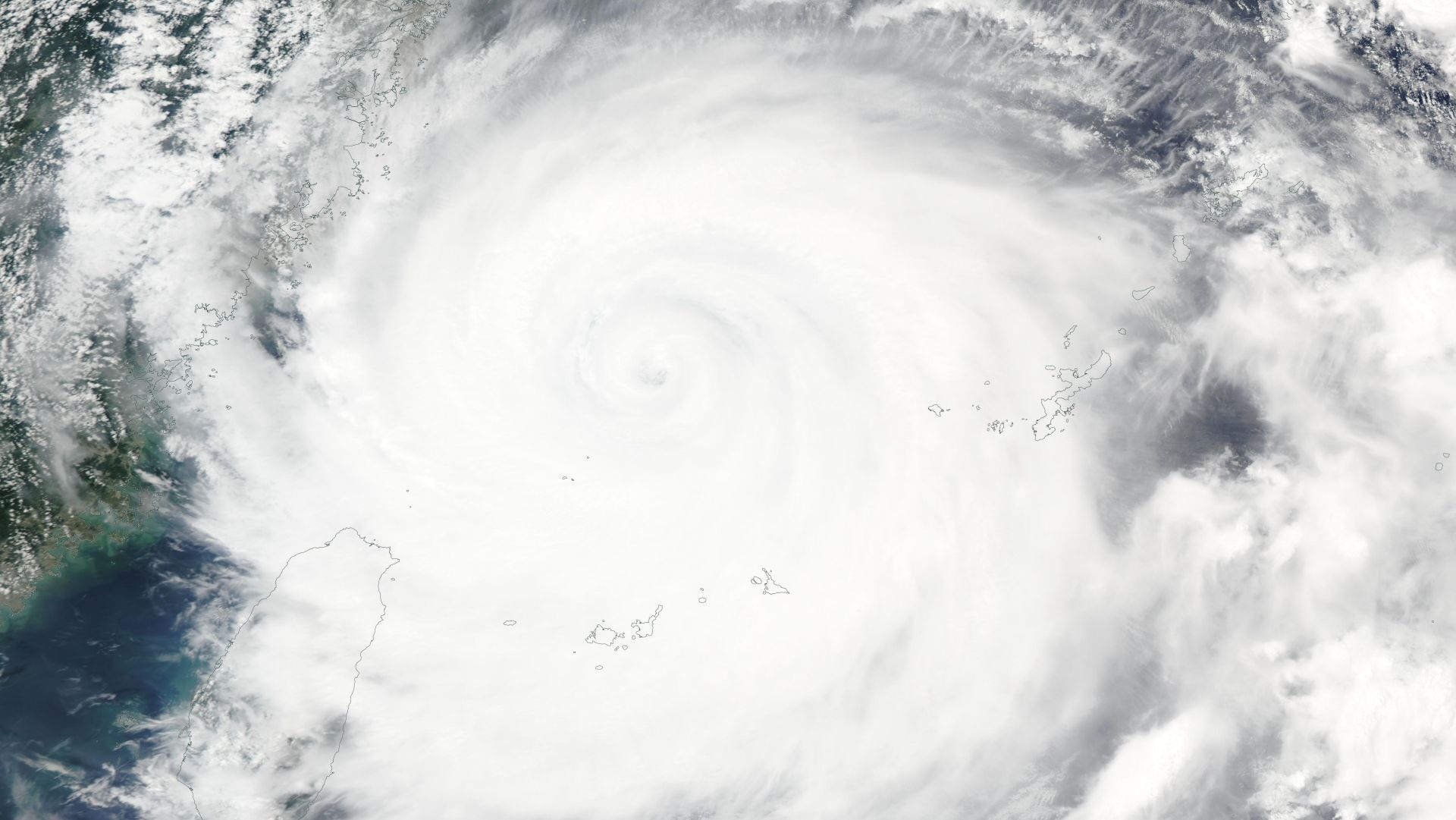 Milion osób ewakuowano na Filipinach, w które uderzył drugi w ciągu tygodnia tajfun. Fung-won, który w niedzielę klasyfikowany był jako super-tajfun, osłabł. W niedzielę informowano o dwóch ofiarach śmiertelnych.
