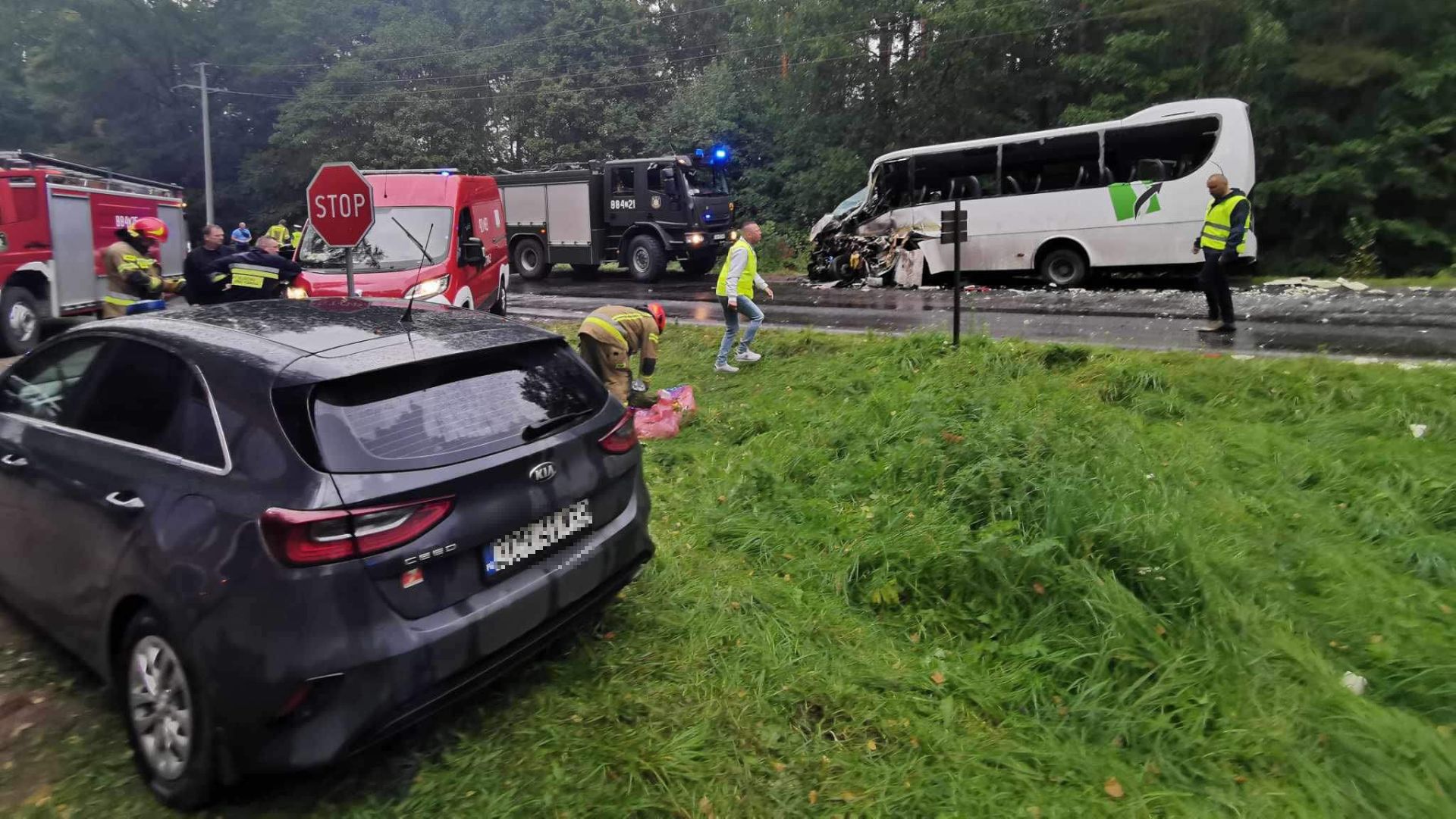 Na 3 miesiące do aresztu trafił kierowca ciężarówki, który brał udział w wypadku pod Drawskiem Pomorskim. Na drodze wojewódzkiej nr 175 zderzył się z busem, który przewoził nastolatków.