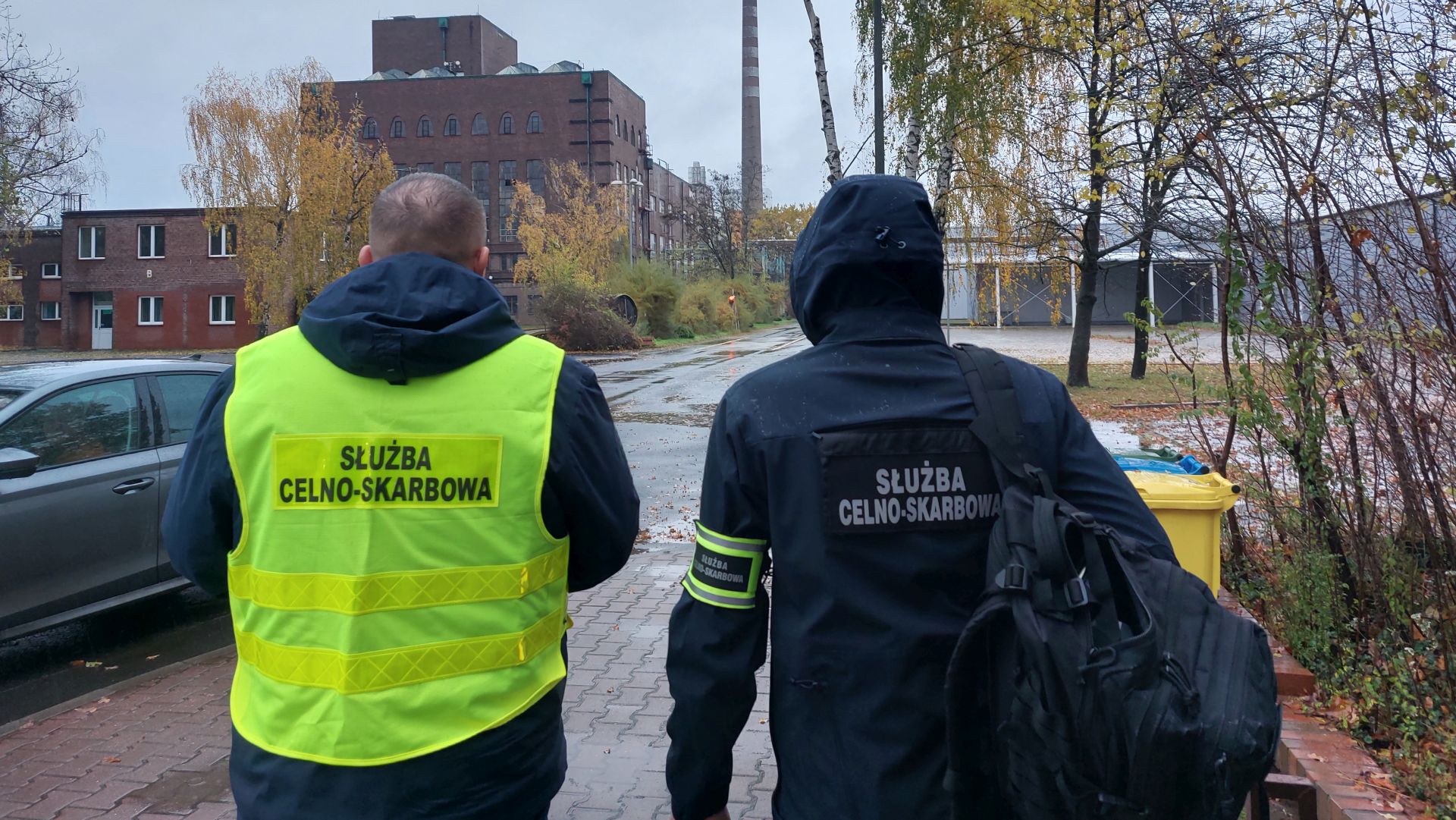 Funkcjonariusze Lubuskiej Krajowej Administracji Skarbowej zatrzymali prawie 140 kilogramów narkotyków.