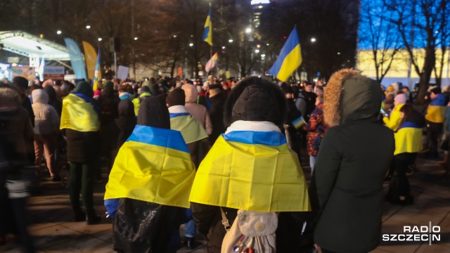 Fot. Robert Stachnik [Radio Szczecin] Szczecinianie manifestują sprzeciw wobec reżimu Putina [WIDEO, ZDJĘCIA]