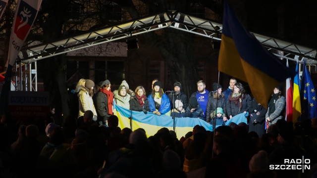 Fot. Robert Stachnik [Radio Szczecin] Szczecinianie manifestują sprzeciw wobec reżimu Putina [WIDEO, ZDJĘCIA]