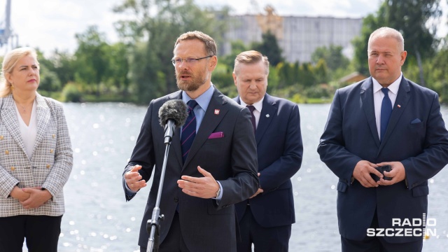 Fot. Robert Stachnik [Radio Szczecin] Założenia specustawy: Nowe przepisy w sprawie firm zrzucających do Odry zasolone ścieki [WIDEO, ZDJĘCIA]