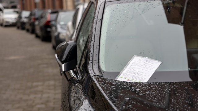 Fot. Robert Stachnik [Radio Szczecin] Zmiany w parkowaniu na Starym Mieście [WIDEO, ZDJĘCIA]