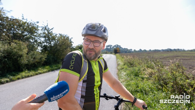 Fot. Robert Stachnik [Radio Szczecin] Będzie ścieżka rowerowa w Kołbaskowie [ZDJĘCIA]
