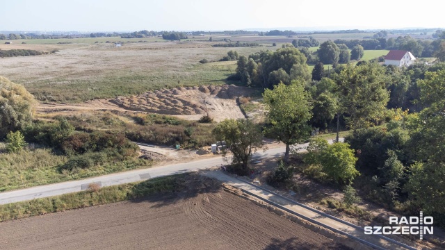 Fot. Robert Stachnik [Radio Szczecin] Będzie ścieżka rowerowa w Kołbaskowie [ZDJĘCIA]