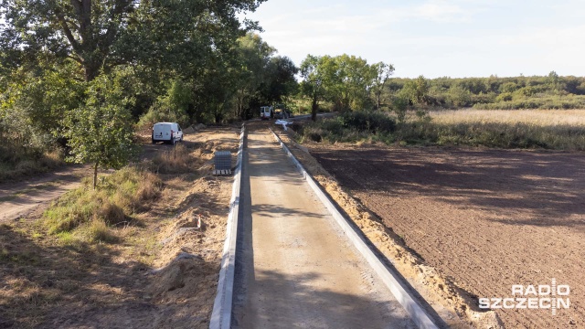 Fot. Robert Stachnik [Radio Szczecin] Będzie ścieżka rowerowa w Kołbaskowie [ZDJĘCIA]