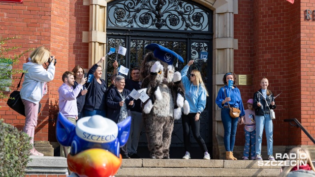 Fot. Robert Stachnik [Radio Szczecin] "Spacerek na Uniwerek". Studenci ruszyli w miasto [WIDEO, ZDJĘCIA]