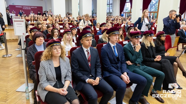 Fot. Robert Stachnik [Radio Szczecin] "Pozytywny stresik" na rozpoczęciu roku w PUM [WIDEO, ZDJĘCIA]