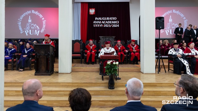 Fot. Robert Stachnik [Radio Szczecin] "Pozytywny stresik" na rozpoczęciu roku w PUM [WIDEO, ZDJĘCIA]