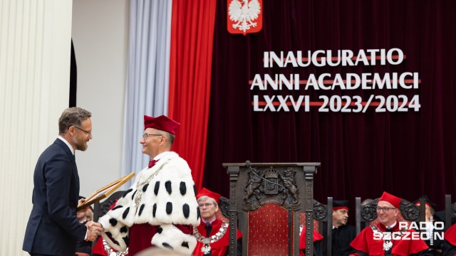 Fot. Robert Stachnik [Radio Szczecin] "Pozytywny stresik" na rozpoczęciu roku w PUM [WIDEO, ZDJĘCIA]