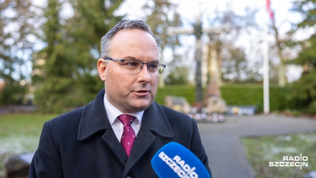 Fot. Robert Stachnik [Radio Szczecin] W Szczecinie upamiętniono bohaterów walki o niepodległość [ZDJĘCIA]