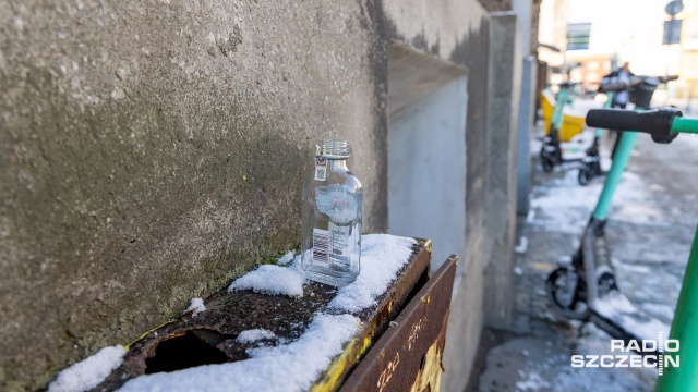 Fot. Robert Stachnik [Radio Szczecin] Zdesperowani mieszkańcy wzięli sprawy w swoje ręce [ZDJĘCIA]