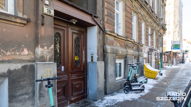 Fot. Robert Stachnik [Radio Szczecin] Zdesperowani mieszkańcy wzięli sprawy w swoje ręce [ZDJĘCIA]